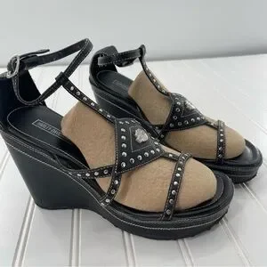 [JILLSTUART]★25SS★韓国人気★HARLEY STUD WELT STRAP SANDALS 22907388_52928814_1000.jpg